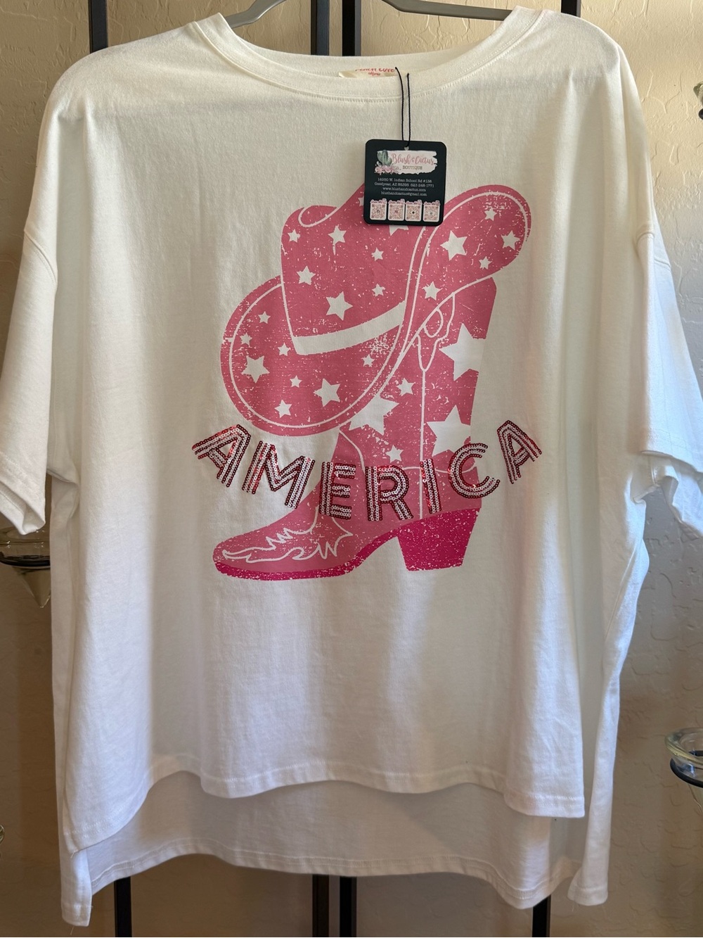 Peach Love Women’s White Tee with Pink Sequin and Front Cowgirl Graphics. Size L